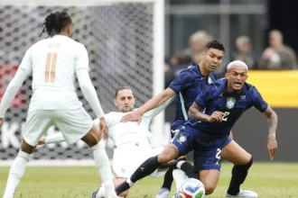 Brasil joga mal e perde de 2 a 1 para a França nos EUA