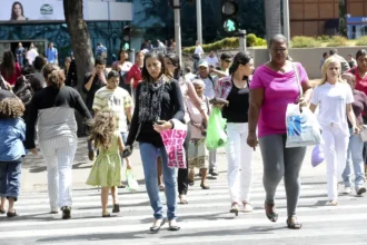 Desemprego sobe para 5,8% em fevereiro, mas é o menor para o trimestre
