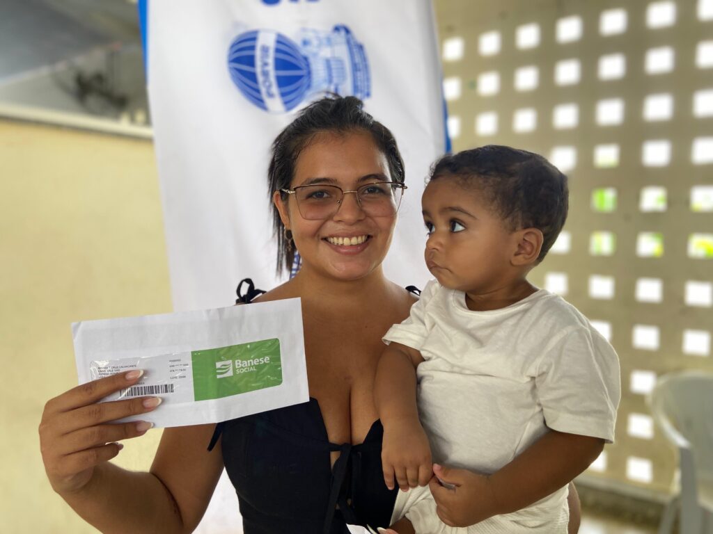 Governo de Sergipe entrega mais de 400 cartões do CMais Inclusão em Canindé de São Francisco e Nossa Senhora de Lourdes