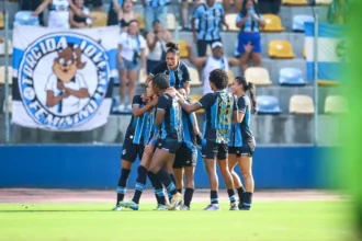Grêmio supera Internacional por 2 a 1 no Brasileiro Feminino