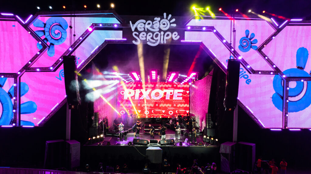 Pagode romântico e arrocha comandam última noite de shows do Verão Sergipe 2026