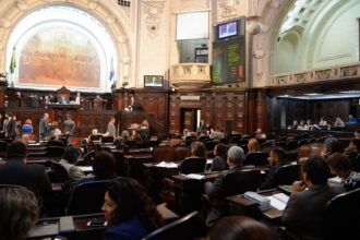 TRE-RJ marca para terça recontagem de votos após cassação de Bacellar