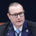 Zanin, do STF, suspende eleição indireta para governo do Rio