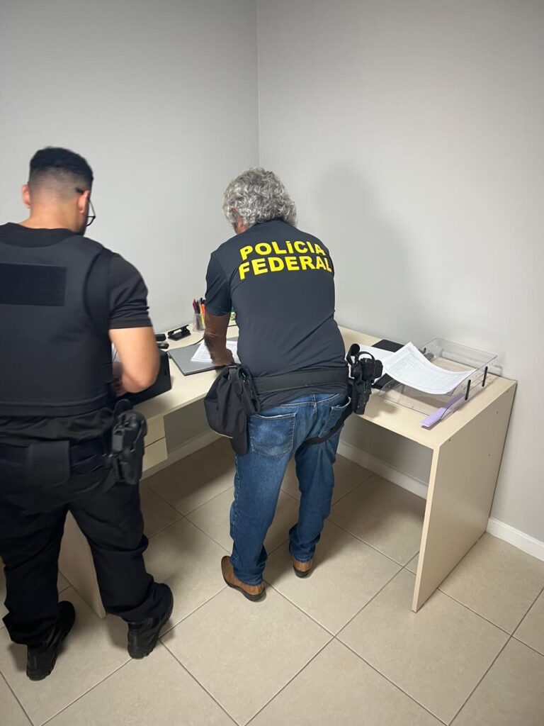 Operação da PF mira organização criminosa envolvida em desvios de recursos em obra de escola