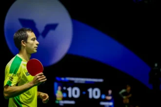 Calderano cai para chinês na semi e leva bronze na Copa do Mundo