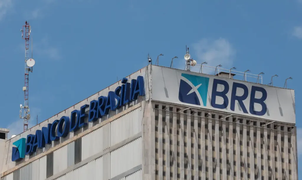 Câmara Legislativa convoca presidente do BRB para explicar rombo