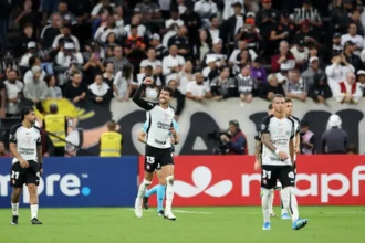 Corinthians derrota Santa Fe e segue 100% na Copa Libertadores