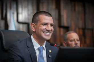 Douglas Ruas é eleito presidente da Assembleia Legislativa do Rio