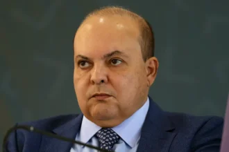 Ex-governador do DF não comparece à CPMI do Crime Organizado