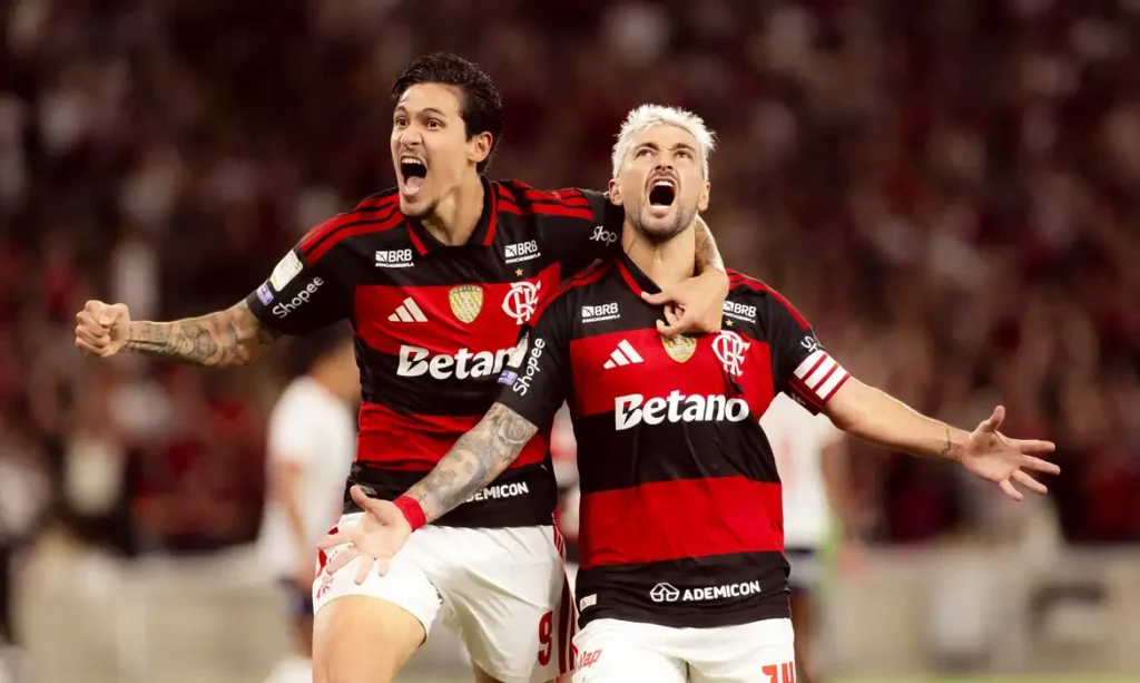 Fla estreia na Copa do Brasil com triunfo de 2 a 1 sobre o Vitória