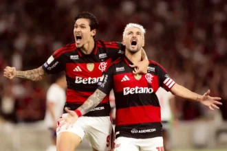 Fla estreia na Copa do Brasil com triunfo de 2 a 1 sobre o Vitória