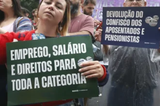 Professores da rede de SP fazem paralisação nesta quinta e sexta-feira