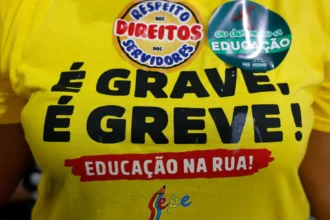 Profissionais da educação pública do Rio fazem paralisação na quinta
