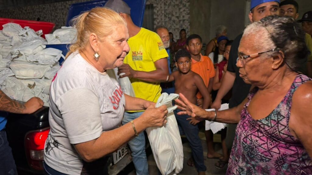 Trabalho silencioso de Selma França ganha força em Aracaju e já soma 3 toneladas de alimentos distribuídos