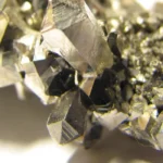 Brasil tem “vazio estratégico” em minerais críticos, diz especialista