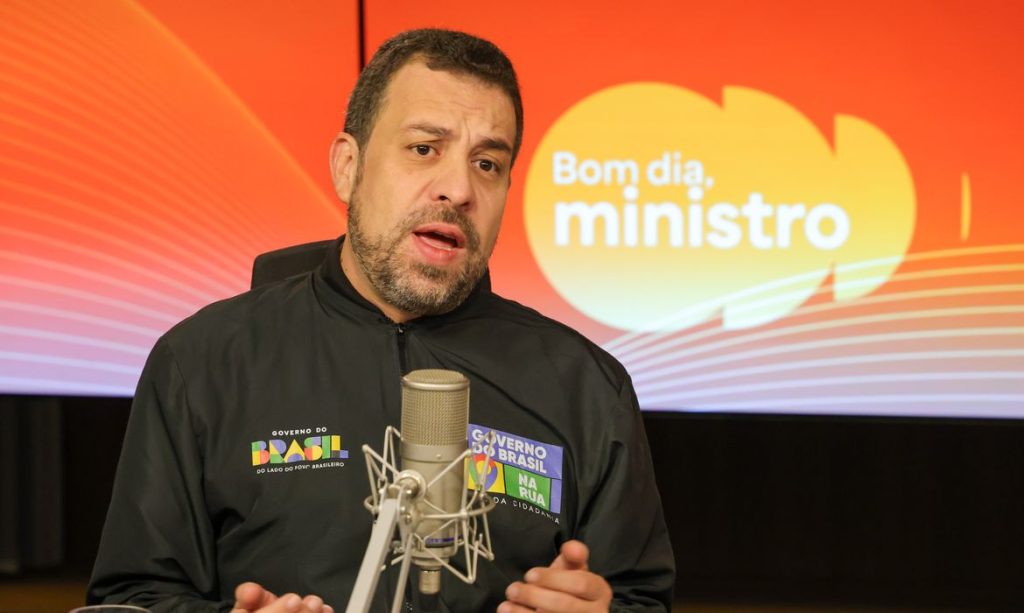 Com juros altos, dívidas aumentam e exigem mais Desenrola, diz Boulos