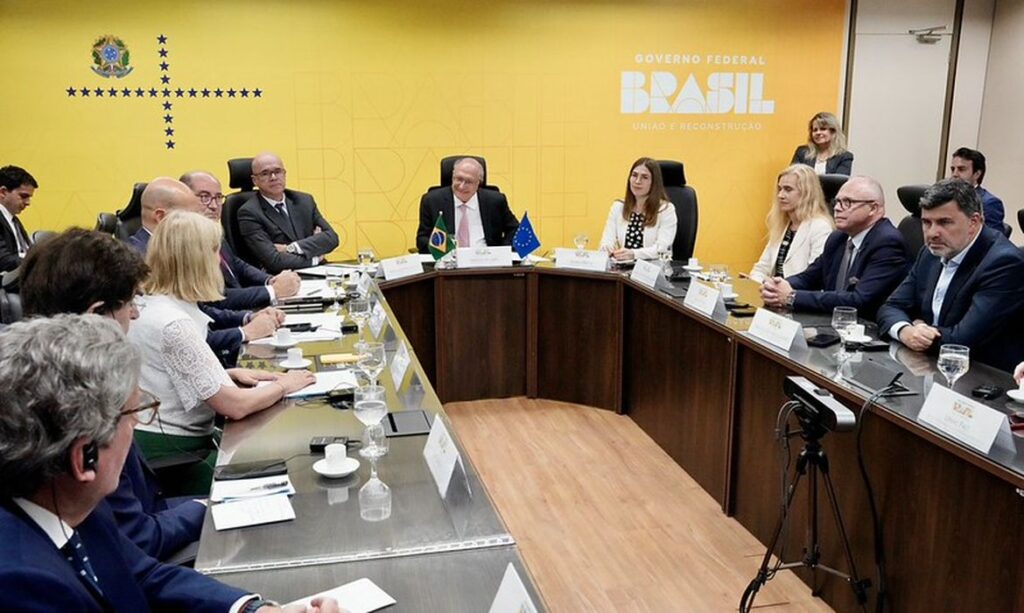 Delegação europeia confia em aprovação final de acordo com Mercosul