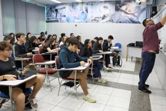 Desenrola Fies: estudante pode renegociar dívida a partir desta quarta