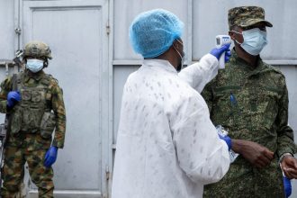 Ebola: veja cronologia da doença e entenda causa de surtos na África