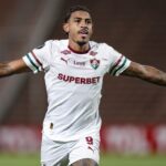 Fluminense arranca empate na Argentina e continua vivo na Libertadores