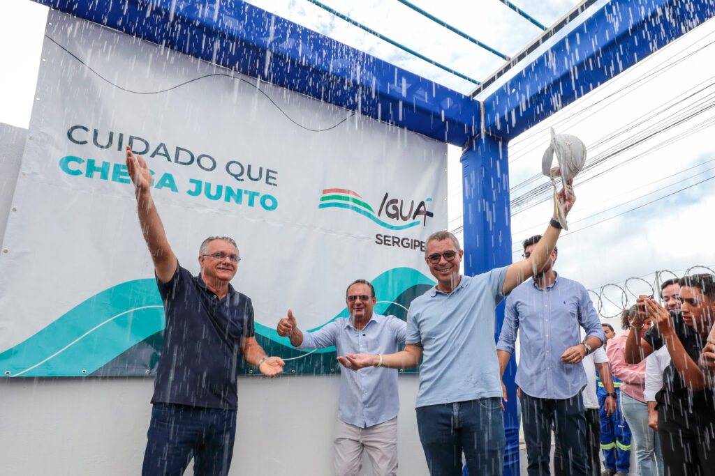Governo do Estado entrega obras no sertão sergipano