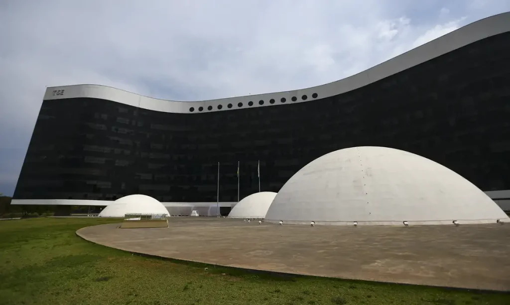 IA pode gerar mais fake news nas eleições, alertam especialistas