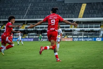Inter aplica 3 a 0 no Santos fora de casa pelo Brasileirão Feminino