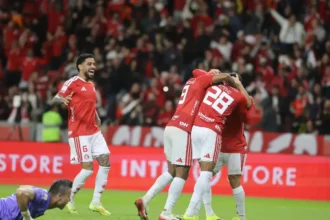 Inter faz 2 a 0 no Fluminense e se distancia do Z4 do Brasileirão