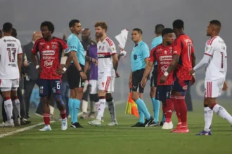 Jogo do Flamengo na Libertadores é cancelado por atos de vandalismo