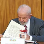 Lula veta lei que reconhece estágio como experiência profissional