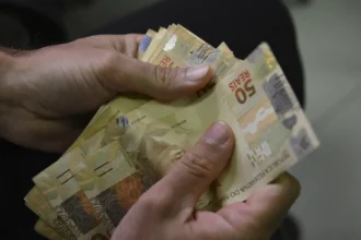 Poupança tem retirada líquida de R$ 476,4 milhões em abril
