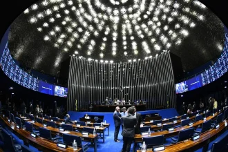Senado aprova projeto de incentivo ao primeiro emprego para jovens