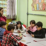 Senado aprova projeto que cria política para estudantes superdotados