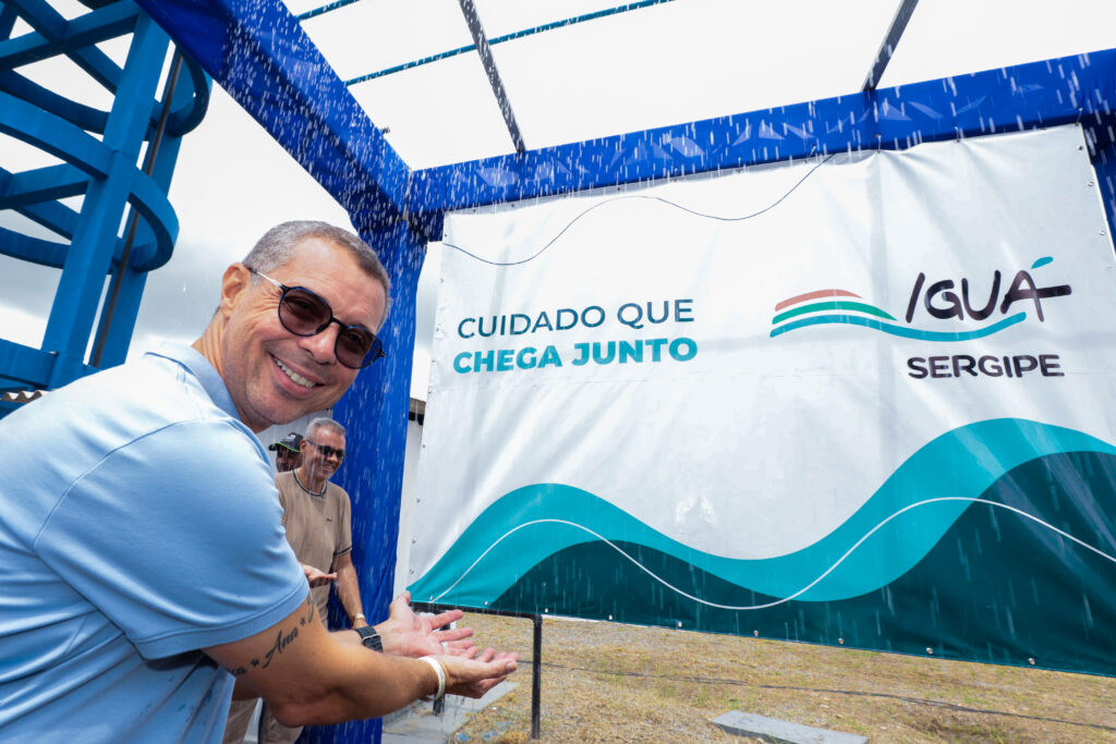 Sertão ganha reforço histórico no abastecimento com entrega de adutoras e sistemas de tratamento de água