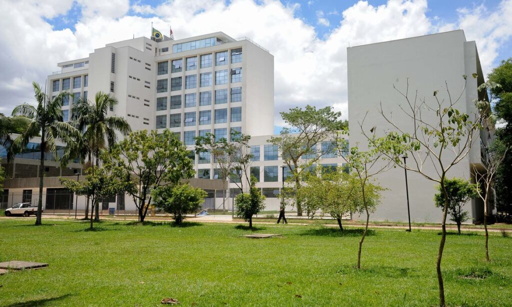 USP: alunos mantêm ocupação de reitoria e pedem reabertura de diálogo