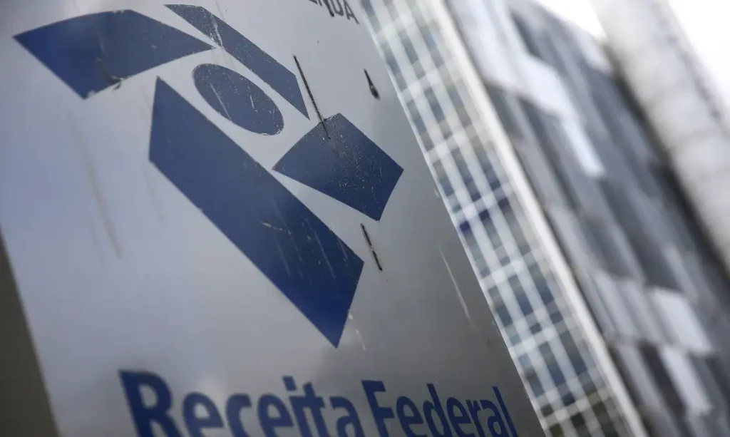 Receita identifica divergências de R$ 44 bi em créditos de PIS/Cofins