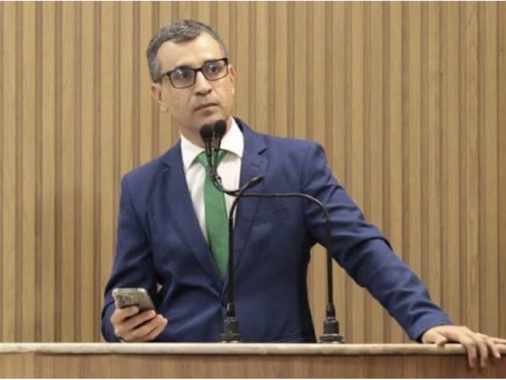 Lúcio Flávio amplia crise no PL, abandona pré-candidatura e promete influenciar eleição em Sergipe